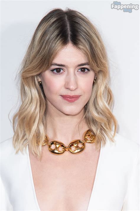 Daisy Edgar Jones Sexy Tits Legs Pics What S Fappened