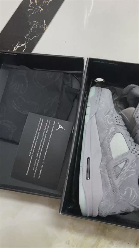 Kaws X Air Jordan 4 Retro Cool Grey Jordan 4 930155 003 Uk