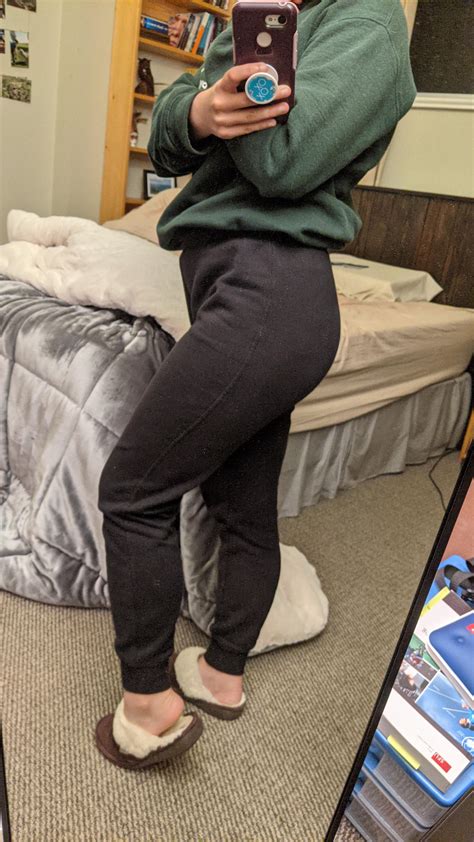 Love My Ass In Sweats Scrolller