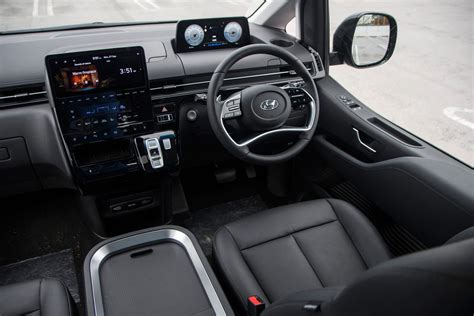 2021 Hyundai Staria 22 Limited Awd 8 Seater Review Nz Autocar