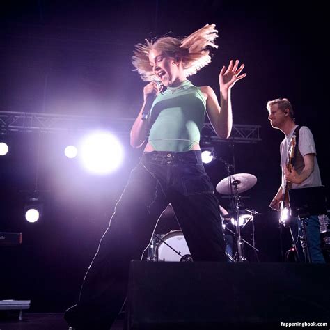 Pommelien Thijs Pommelinetilliere Nude OnlyFans Leaks Fappening Page FappeningBook