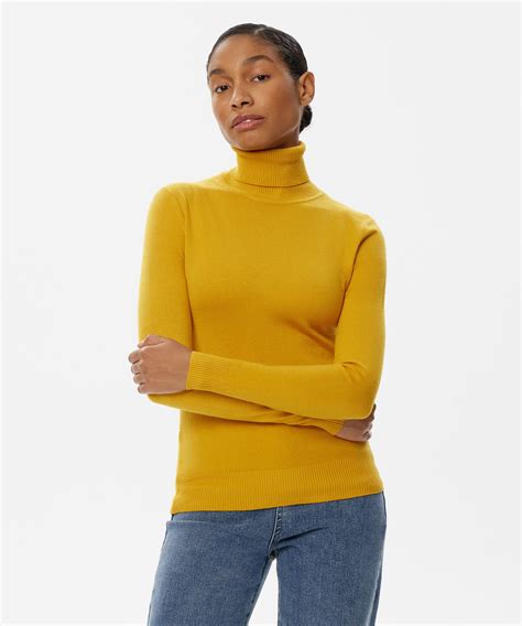 Тёплая водолазка с горлом — EVDOKIA