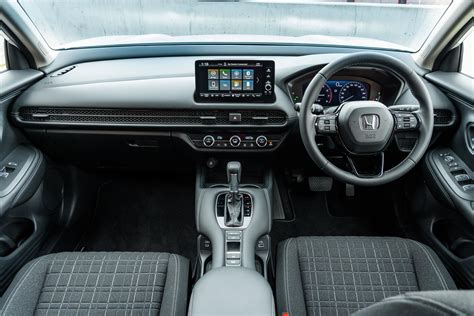 honda zr  vti  review carexpert