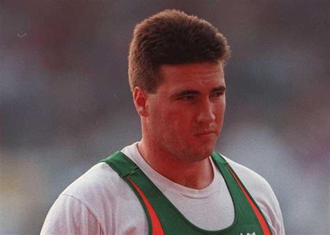 sweeney withdraws  discus