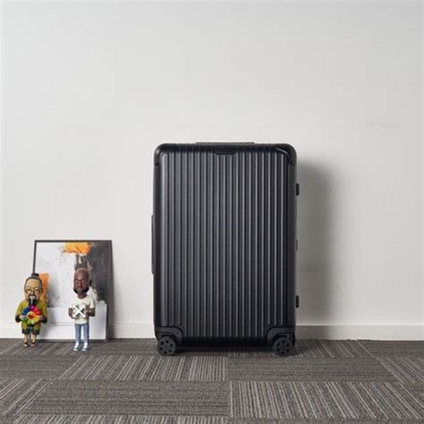 Чемодан RIMOWA, Пластик, 55 см - купить с доставкой по выгодным ценам в ...