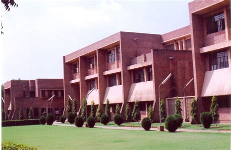 Jamia Hamdard University Jamia Hamdard Mba Fees Structure