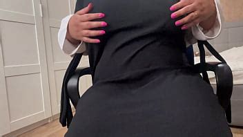 Milf Siria Se Sienta En El Chat Web Y Acaricia Su Cl Toris Xvideos