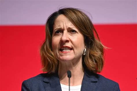 Model Shares Picture Of World S Tiniest Bikini And It S Blowing People S Minds Plymouth Live