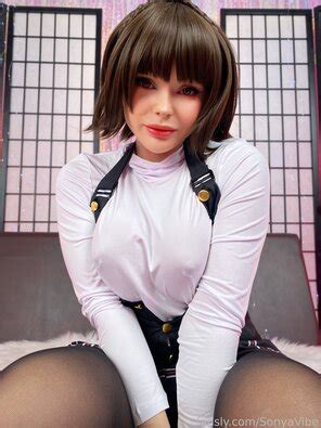 Sonya Vibe Makoto Niijima Sonya Vibe Makoto Niijima 14 Porn Pic