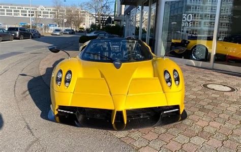 Pagani Front