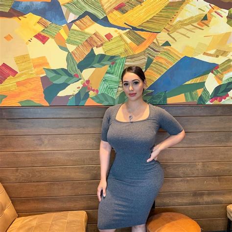 Esmeralda Coronado Busty Thick Milf Page 2 Of 2 Fapdungeon