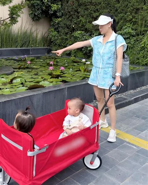 Cao Thái Hà diện bikini sexy danh hài Thúy Nga nói về chuyện lấy chồng