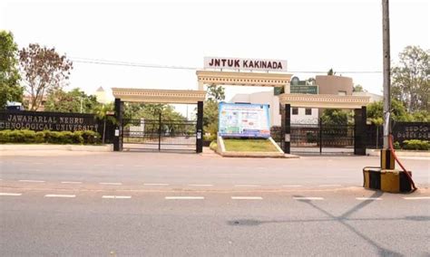 Kakinada: JNTU-K staff told to work from home