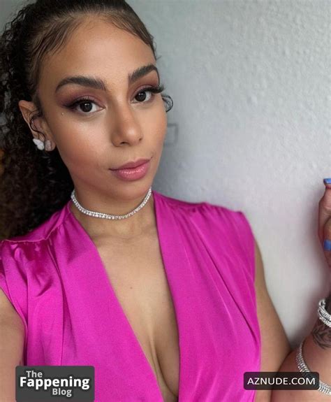 Samantha Irvin Sexy And Nude Photos Collection Aznude