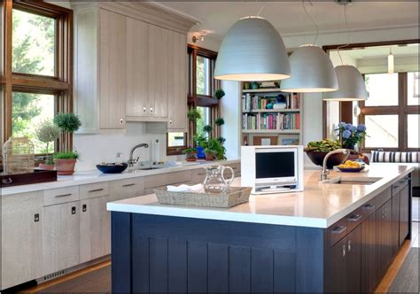 Kitchen Island Decorative Columns Kitchen Set Home Decorating Ideas
