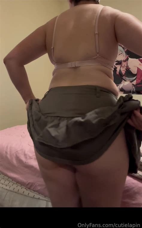 Chubby bikini girl ThisVid 日本語で