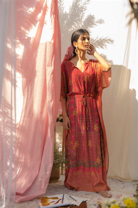 Embrace The Elegance Of Winter With Stylish Kaftans For Women The