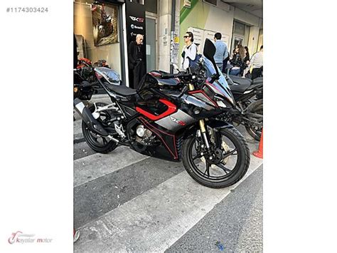 Rks Srk R Model Naked Roadster Motor Motosiklet Ma Azas Ndan S F R Tl