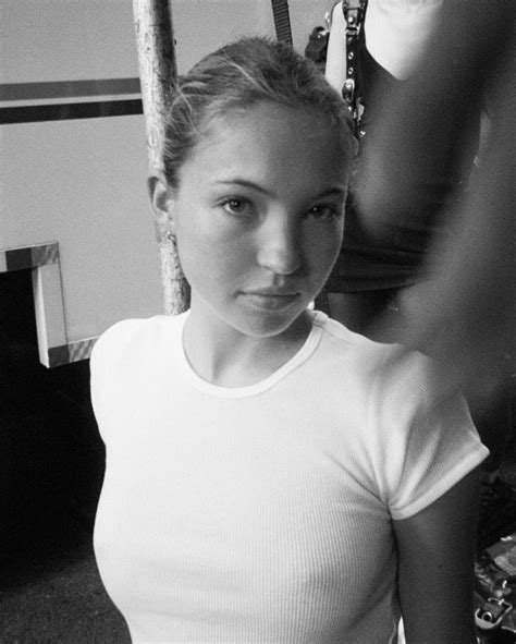 Best Lila Moss Flashes Her Toned Figure In A Skimpy Yellow Bikini In Mexico Artofit