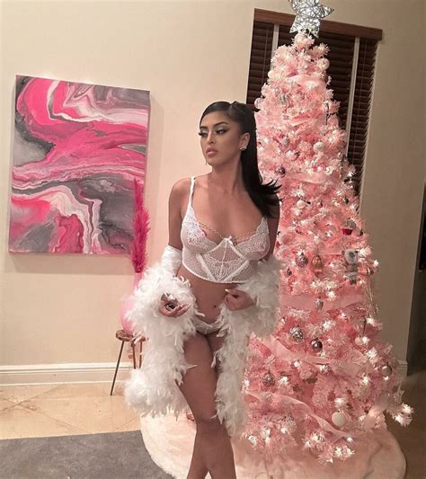 Sophia Leone Nude Porn Pictures Xxx Photos Sex Images Pictoa