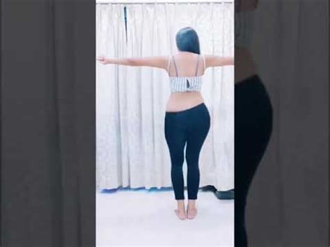 Peeing Ass Twerking Sexy Ass Shaking And Booty Loves Youtube
