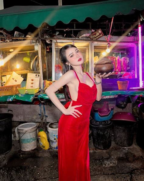 Danh T Nh Hot Girl Di N M T Kh Ng N I Y B N Xe N M