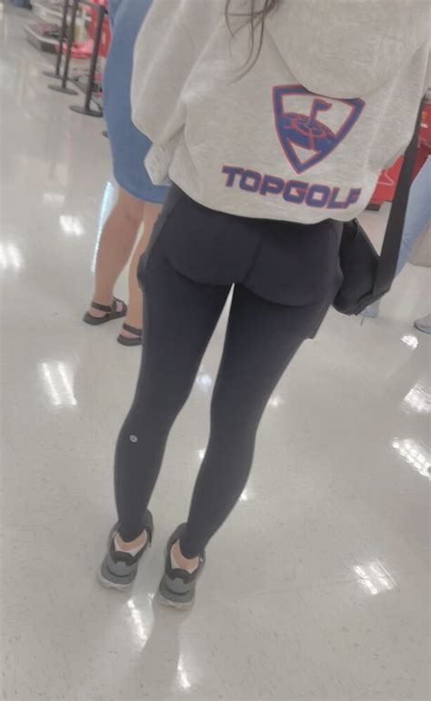 Perfect Petite Ass Pretty Girl In Line Summer Series Forum