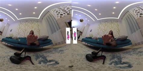 VR Porn Videos TNAFLIX Featured