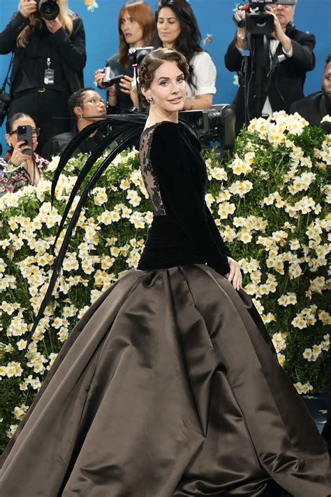 Lana Del Rey Wears Valentino Ballgown to the 2025 Met Gala