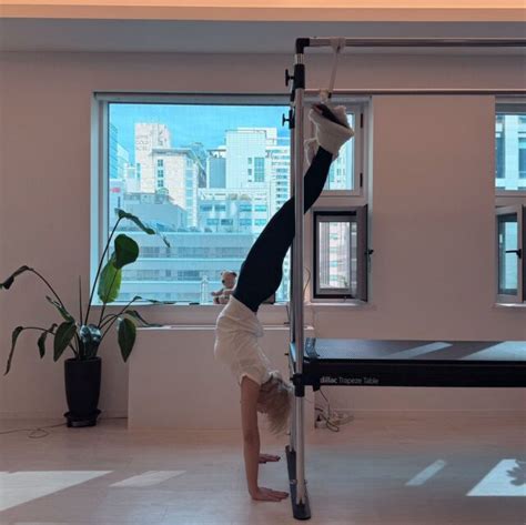 NE S Minzy Shocks Fans With Hot Bikini Body In Lace Swimsuit Koreaboo