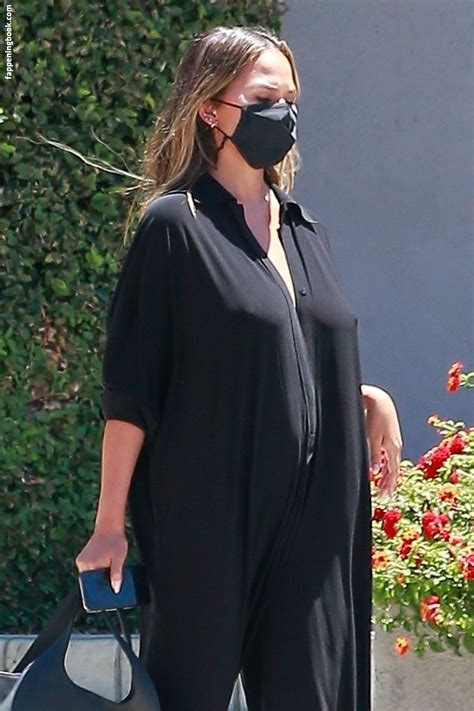 Chrissy Teigen Nude OnlyFans Leaks Fappening Page FappeningBook