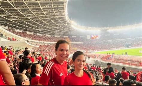 Potret Artis Nonton Timnas Indonesia Lawan Filipina Langsung Di Gbk