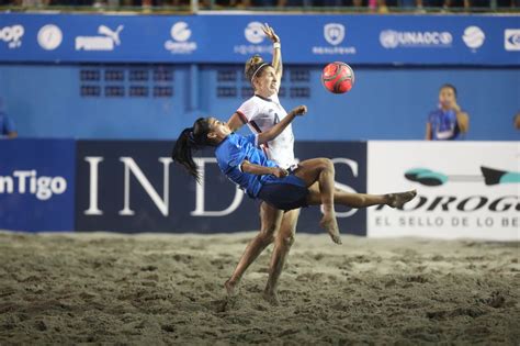 Selecci N Femenina De F Tbol Playa Diario El Salvador