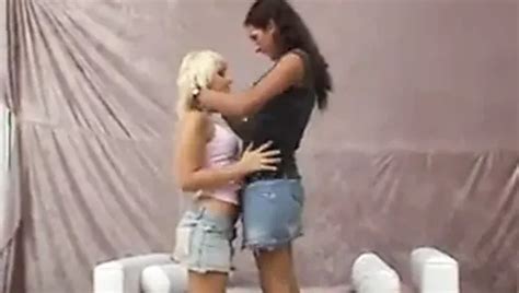 MILF Vers Fucked By Ladyboy Shemale Fucks Girl Porn XHamster