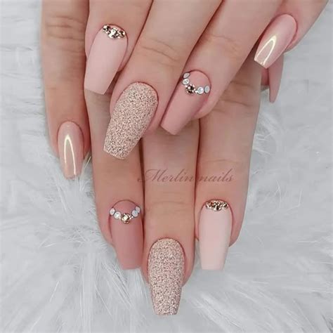 Uñas decoradas nude los mejores diseño para ser la reina del nail nart