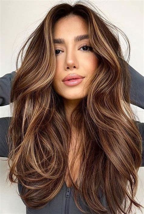 50 Brunette Brown Hair Colours Hairstyles Toffee Brown With Blonde Highlights Brunette