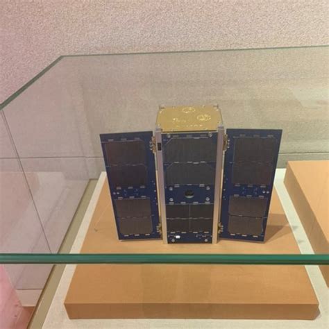 Chinese hurdler Liu Xiang broke world record of men's 110m hurdles