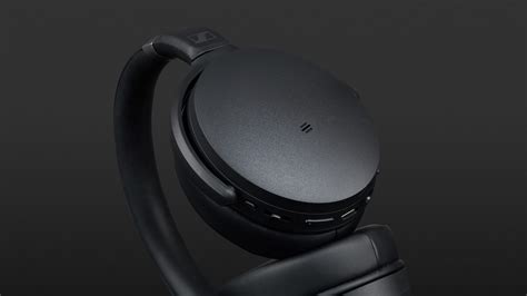 Sennheiser HD 450BT Review | headphonecheck.com
