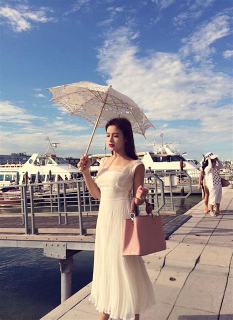 Hot girl Việt nào giàu có nhất