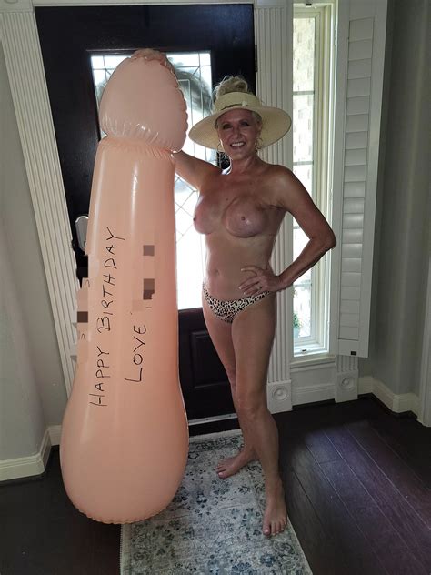 F Actually Celebrating My Birthday Today Nudes AgedBeauty NUDE PICS ORG