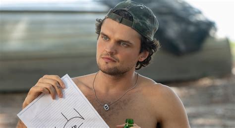 Meet Ray Nicholson Star Of ‘panic And Son Of Jack Nicholson 5 Things
