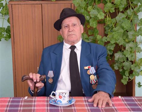 Пешо „Катаджията” – най-неподкупният и строг полицай, стана на 86 ...