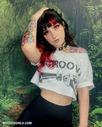 Girls Play Nude Girls Nsfw Photos The Fappening Leaked Photos