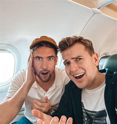 Casal gay briga na Justiça pela guarda da filha após mãe de aluguel negar liberação Pheeno