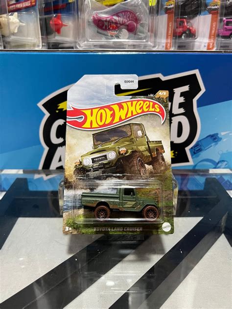 Hot Wheels Toyota Land Cruiser Mud Runners Hobbies Toys Toys Games On Carousell