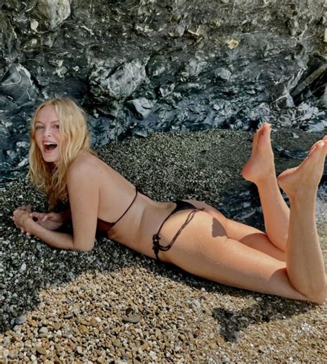 Heather Graham S Old Flat Ass In A Bikini Of The Day Drunkenstepfather