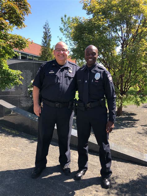 How the DPSST iris police database tracks officer training records 4