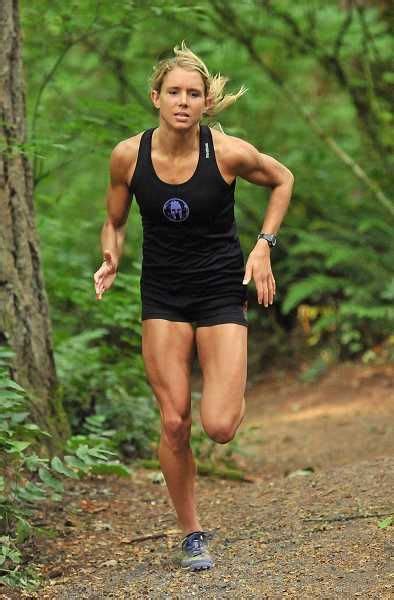 Hot Sexy Amelia Boone Bikini Pics