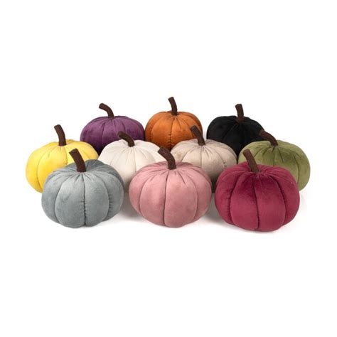 Cricut: How to Personalise Plush Pumpkins | Hobbycraft