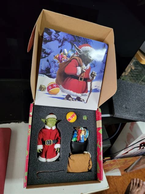 Holiday Yoda Figure Scale Not Hot Toys Sideshow Hobbies Toys Toys Games On Carousell